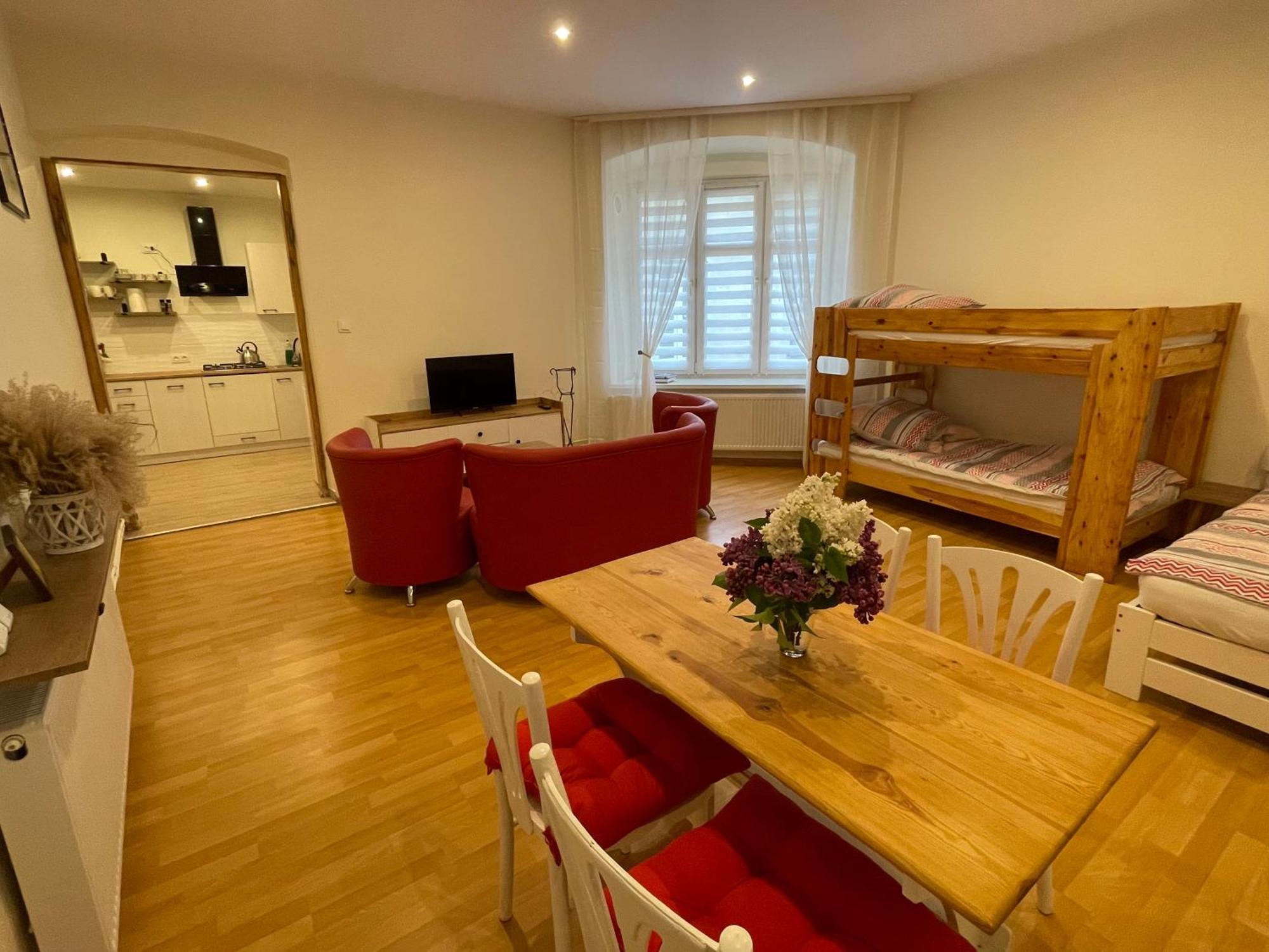 Apartamenty Przy Starym Miescie Częstochowa Exteriör bild